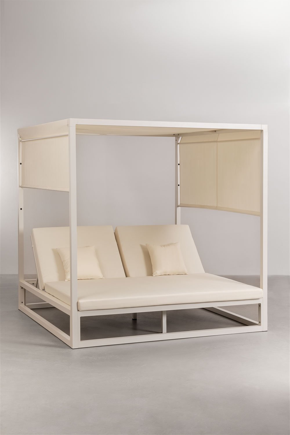 Liggend Balinees bed in aluminium en Nasau-stof, galerij beeld 3