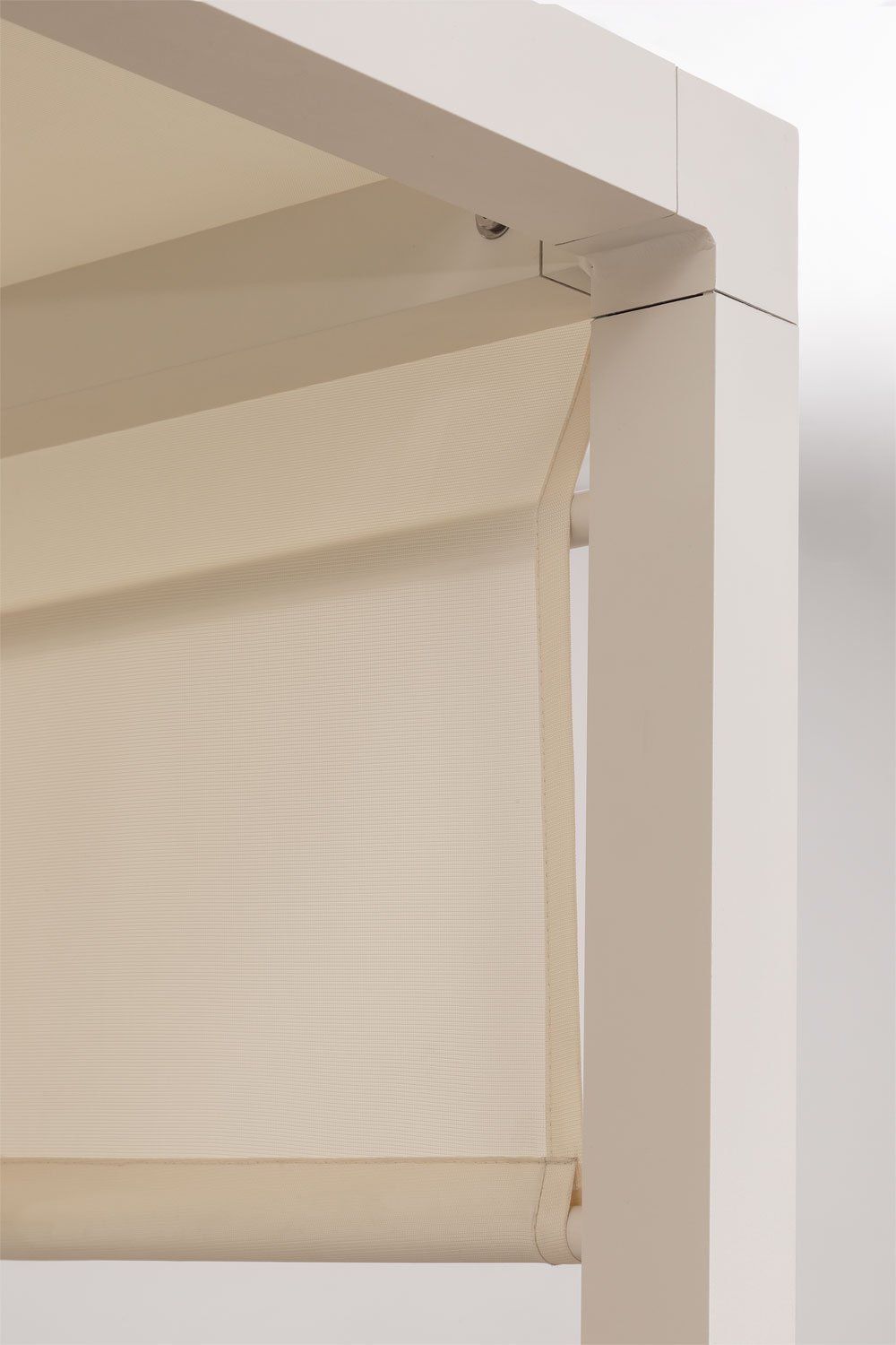 Liggend Balinees bed in aluminium en Nasau-stof, galerij beeld 10