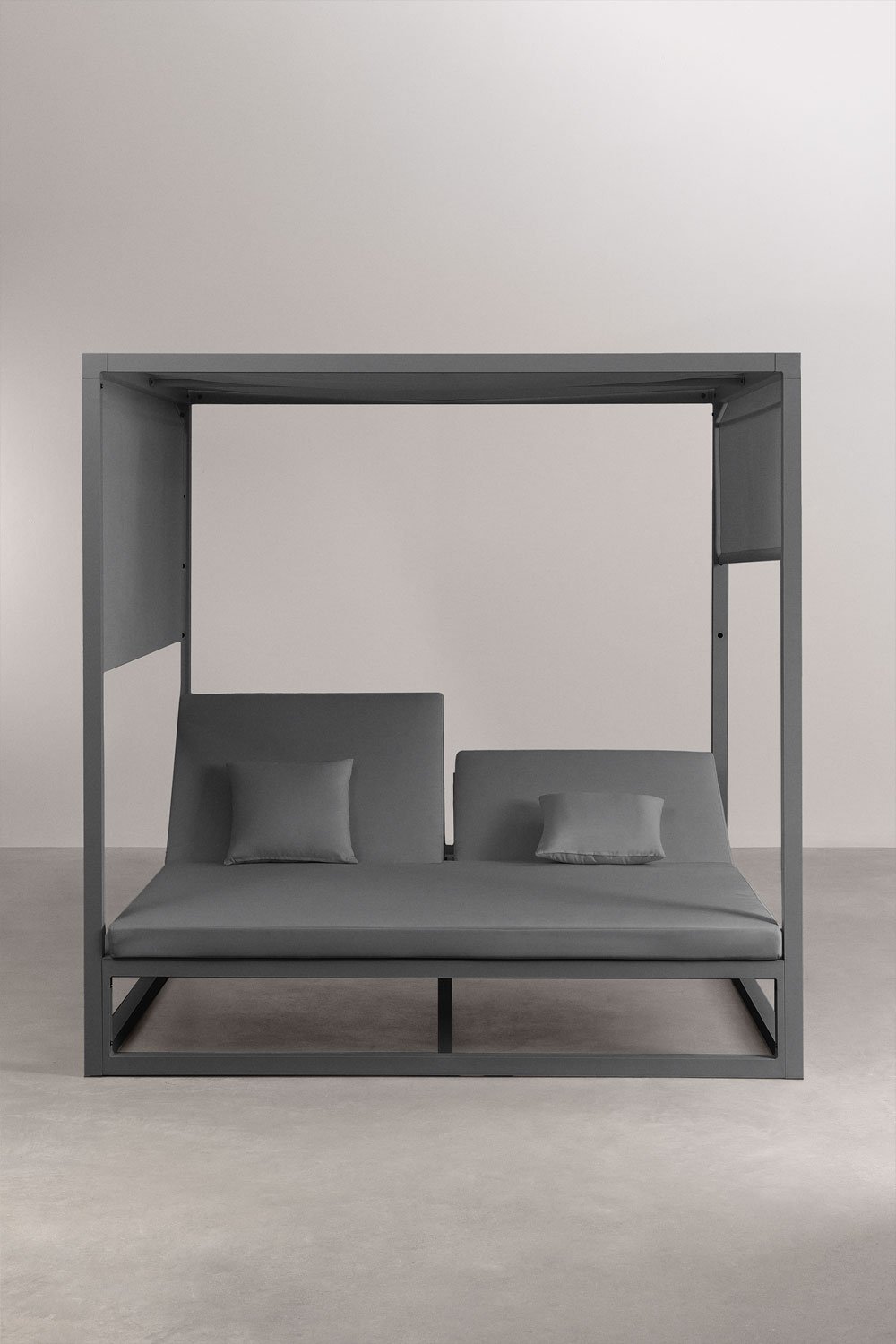 Liggend Balinees bed in aluminium en Nasau-stof, galerij beeld 6