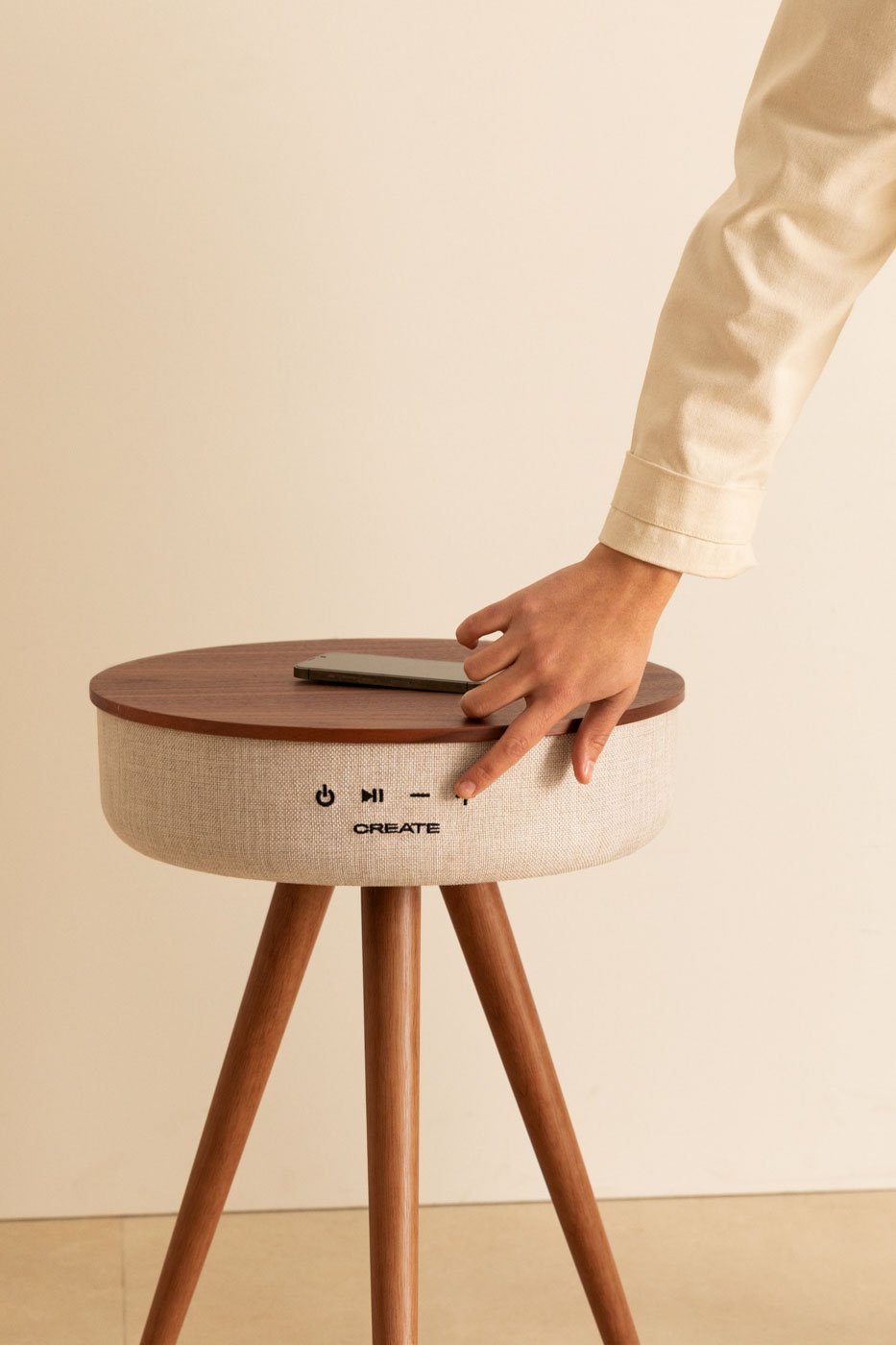 CREATE - SPEAKER TABLE 360 - Luidsprekertafel met 360º omnidirectioneel geluid, bluetooth en draadloos opladen, galerij beeld 3