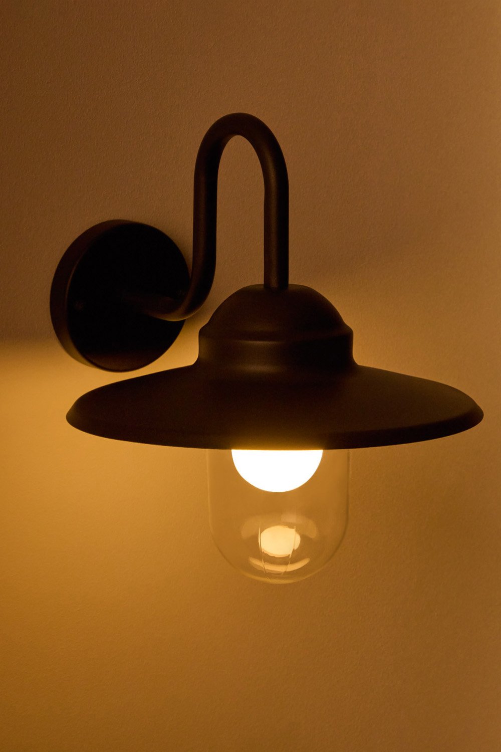 Quelar buitenwandlamp van aluminium en glas, galerij beeld 3