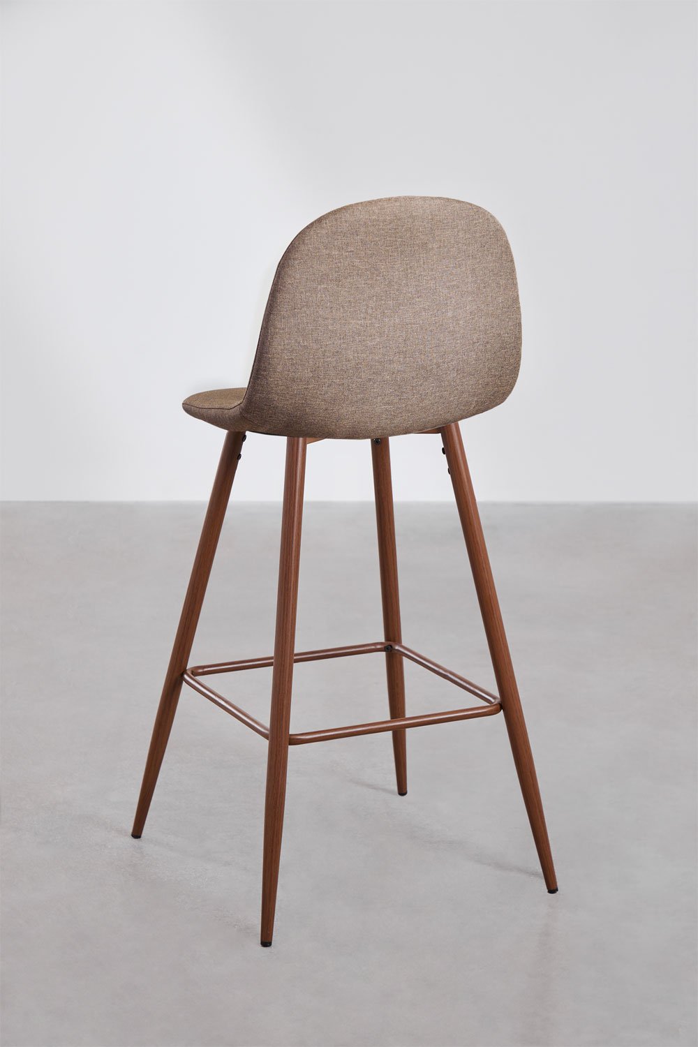 Set van 4 hoge krukken 75 cm van taupe grijs stof en donker hout afgewerkte poten Glamm, galerij beeld 3