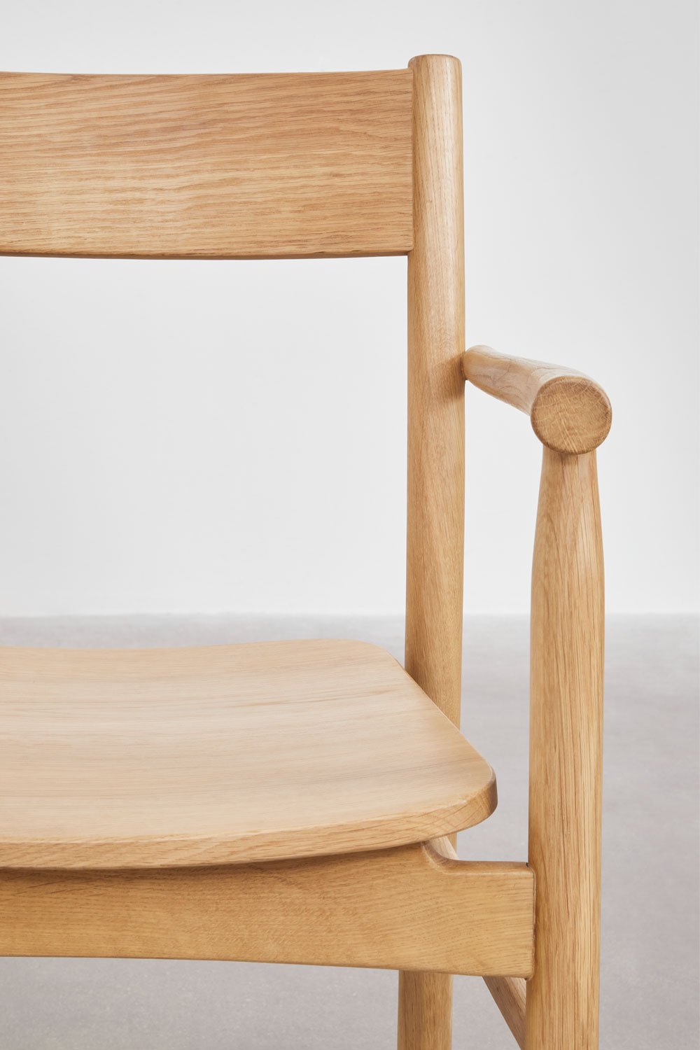 Ovale tafelset 220x95 cm in cement look travertin Noemi en 8 eetkamerstoelen in eikenhout Mara Signature, galerij beeld 10