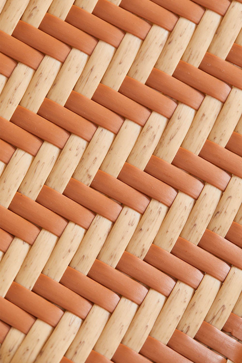 Pakket van 2 stapelbare tuinstoelen van ijzer en synthetisch riet Cintia, galerij beeld 7