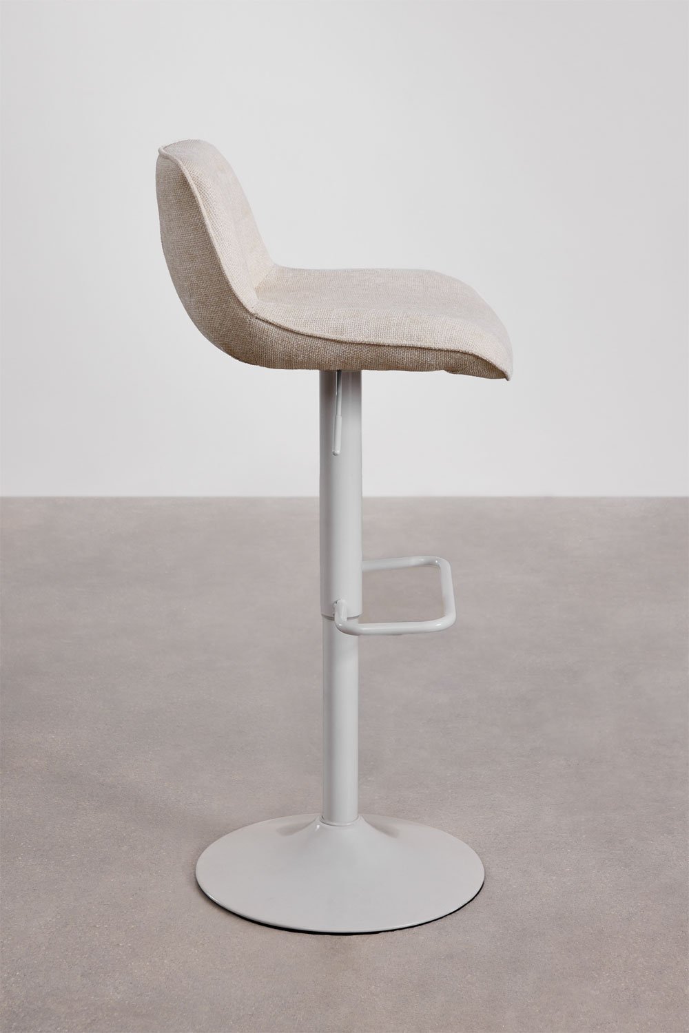 Set van 4 verstelbare hoge krukken met rugleuning van tapiocabeige stof en witte poten Igarasi, galerij beeld 4