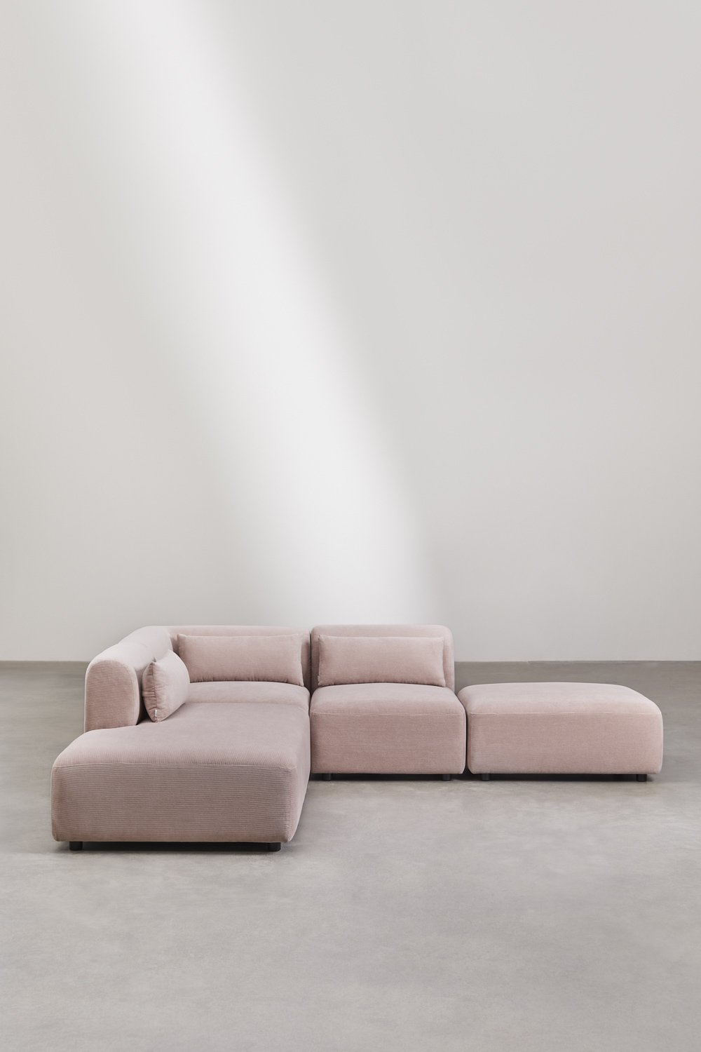 3-delige modulaire hoekbank met chaise longue links en Fogler poef, galerij beeld 3