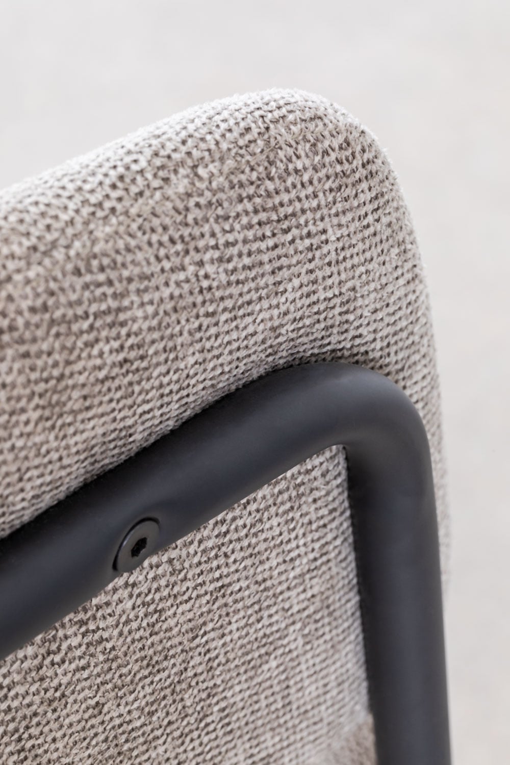 Set van 4 Nalon gestoffeerde eetkamerstoelen, galerij beeld 6