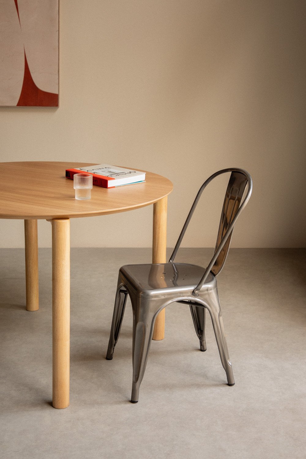 Set van 2 Lix geborstelde stapelbare eetkamerstoelen, galerij beeld 1