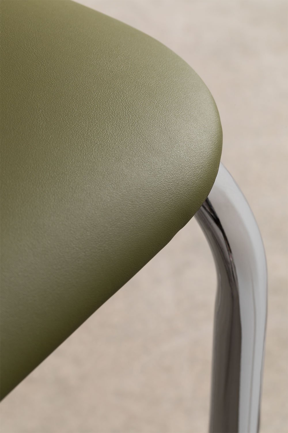 Set van 2 Tento kunstleren eetkamerstoelen met armleuningen, galerij beeld 8