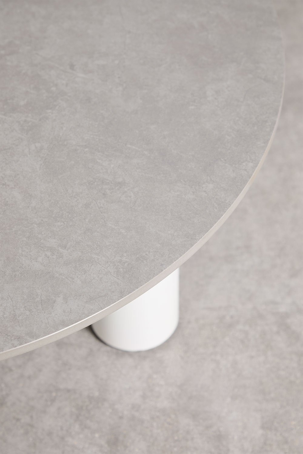 Ronde tuintafel Ø80 cm in gesinterde steen en aluminium Umeko, galerij beeld 3