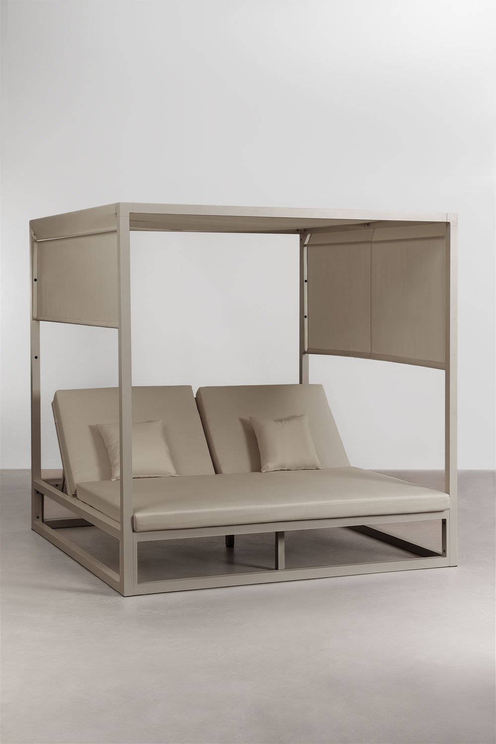 Liggend Balinees bed in aluminium en Nasau-stof, galerij beeld 2