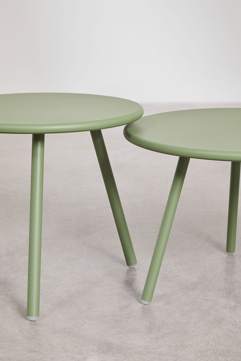 Tuinset met 2-zitsbank, 2 fauteuils en 2 salontafels van staal en polypropyleen Aradina, galerij beeld 13