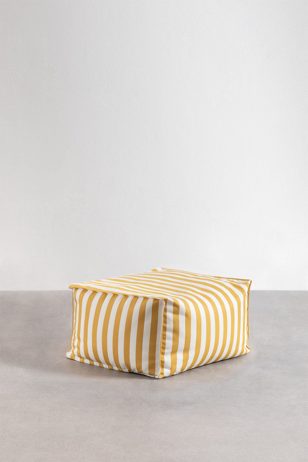 Fauteuil en poefset in Sandel-stof, galerij beeld 4