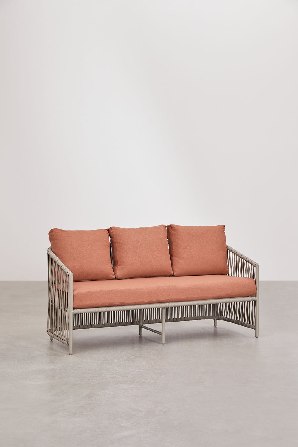 Tuinset met een 2-zitsbank, 2 fauteuils en salontafels van aluminium en Sophie gevlochten touw., galerij beeld 4