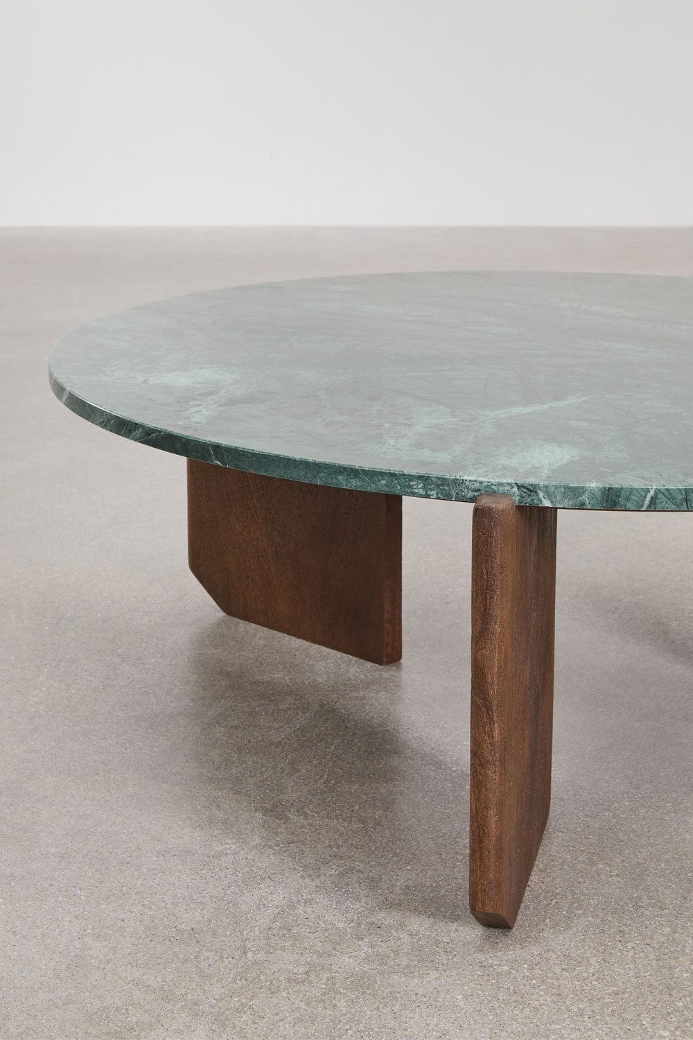 Ronde salontafel van natuursteen en mangohout Lavinia, galerij beeld 5