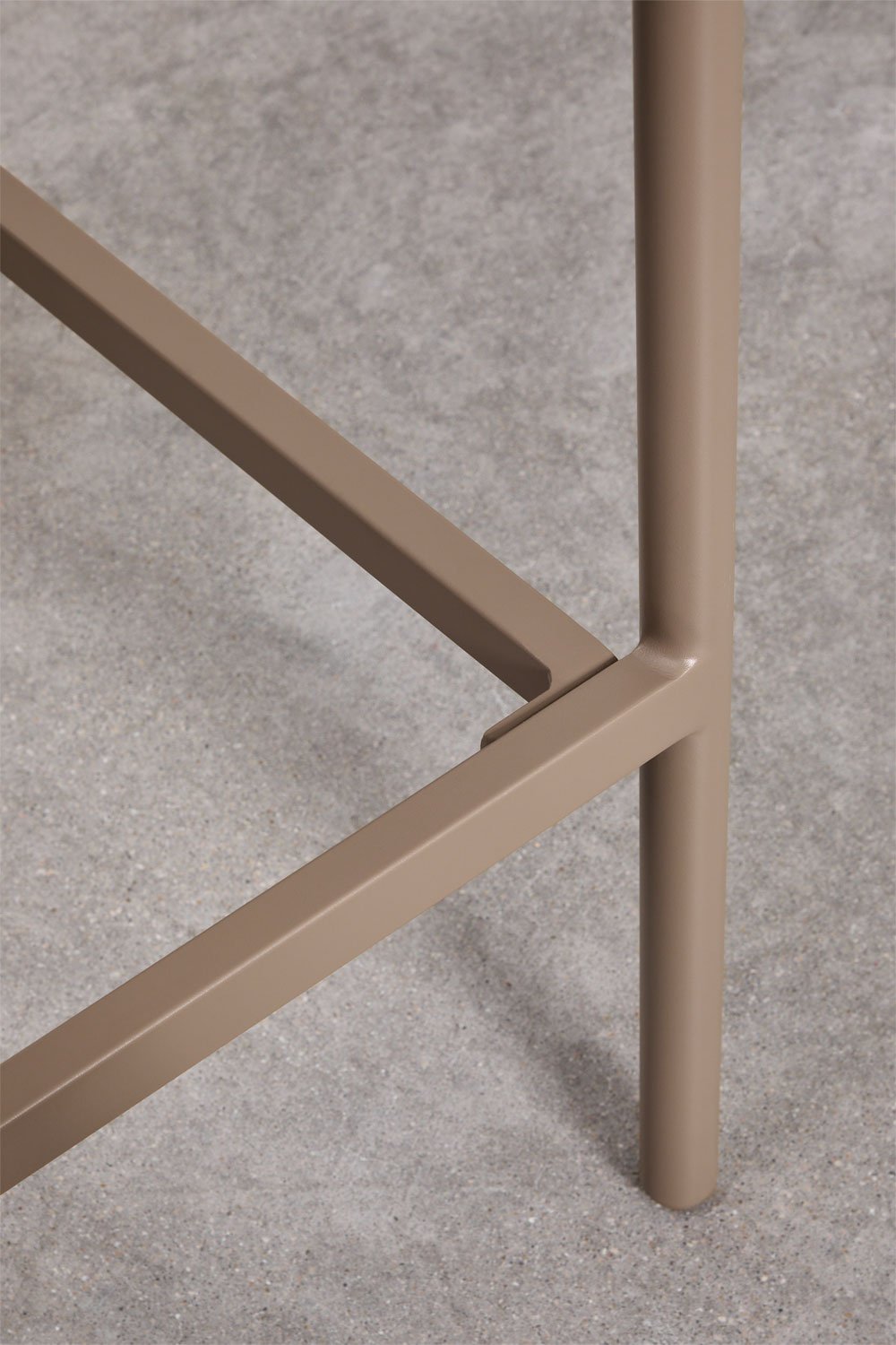 Set van 2 hoge tuinkrukken 75 cm met armleuningen van aluminium en mokkabruin vlechtwerk Nediam, galerij beeld 5