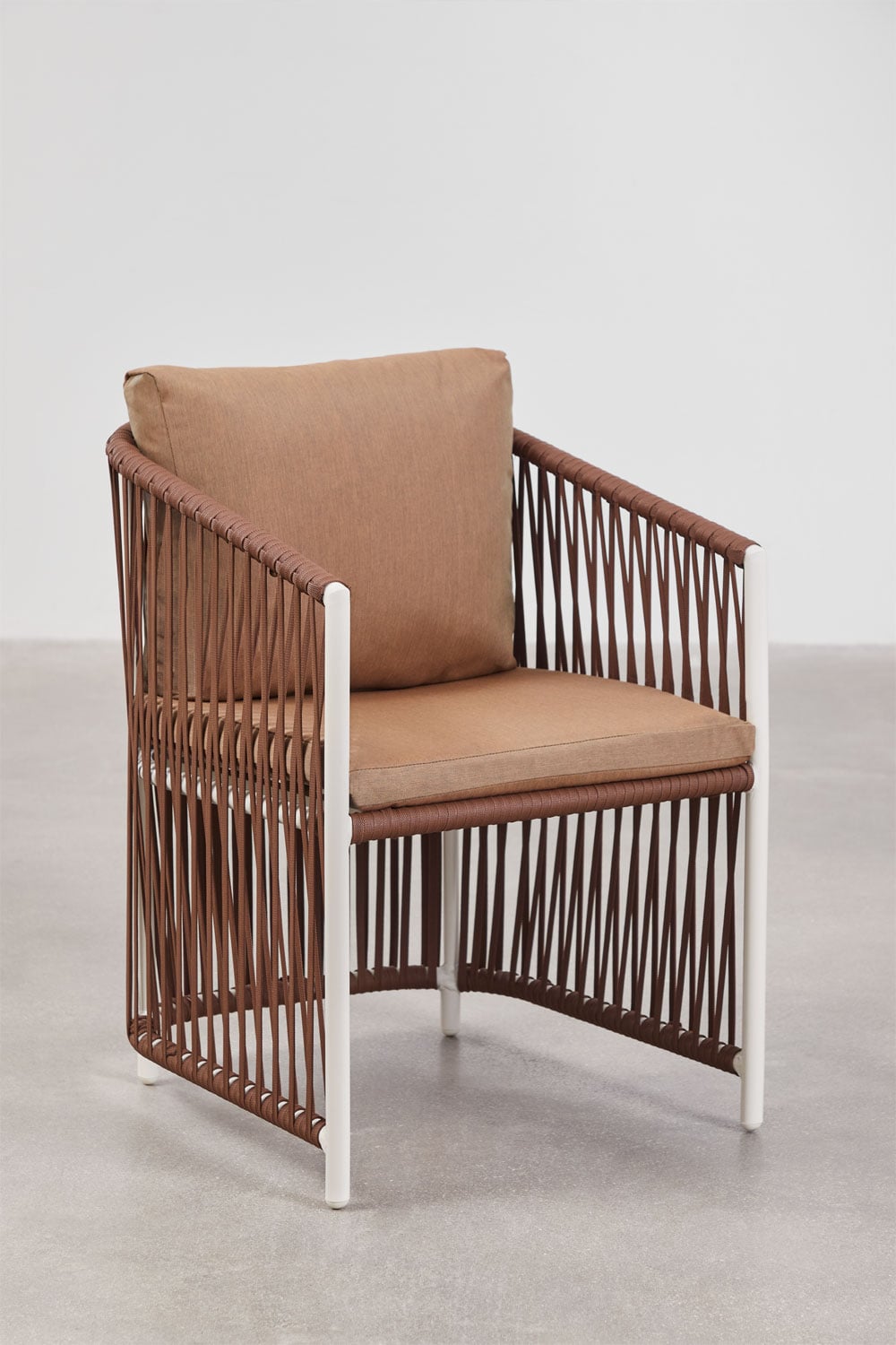 Verpakking van 4 eetkamerstoelen met armleuningen in aluminium en gevlochten touw Sophie, galerij beeld 3