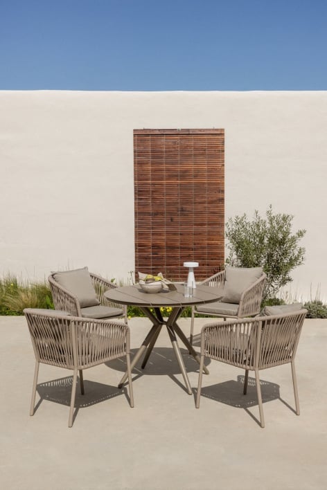 Ronde tafelset Valerie, Ø100 cm, en 4 Arhiza Classic aluminium tuinstoelen met armleuningen.