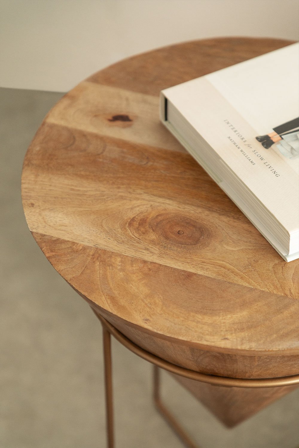 Ronde bijzettafel Ø40 cm van mangohout Piram, galerij beeld 2