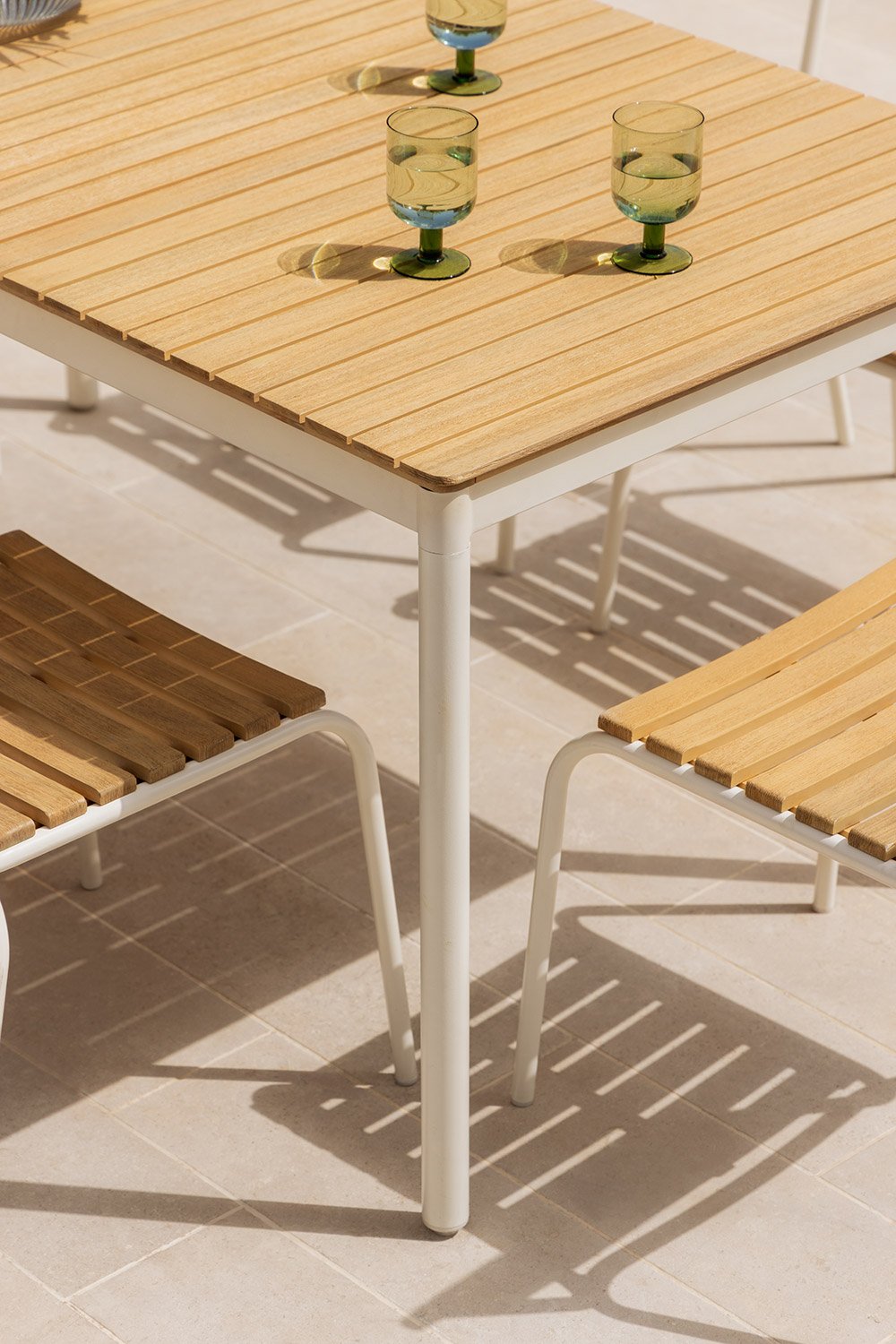 Artus rechthoekige tafelset 160x90 cm en 6 stapelbare tuinstoelen in staal en acaciahout   , galerij beeld 3