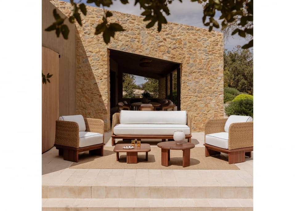 Tuinset met 3-zitsbank, 2 fauteuils en 2 salontafels in rotan en acaciahout Famara