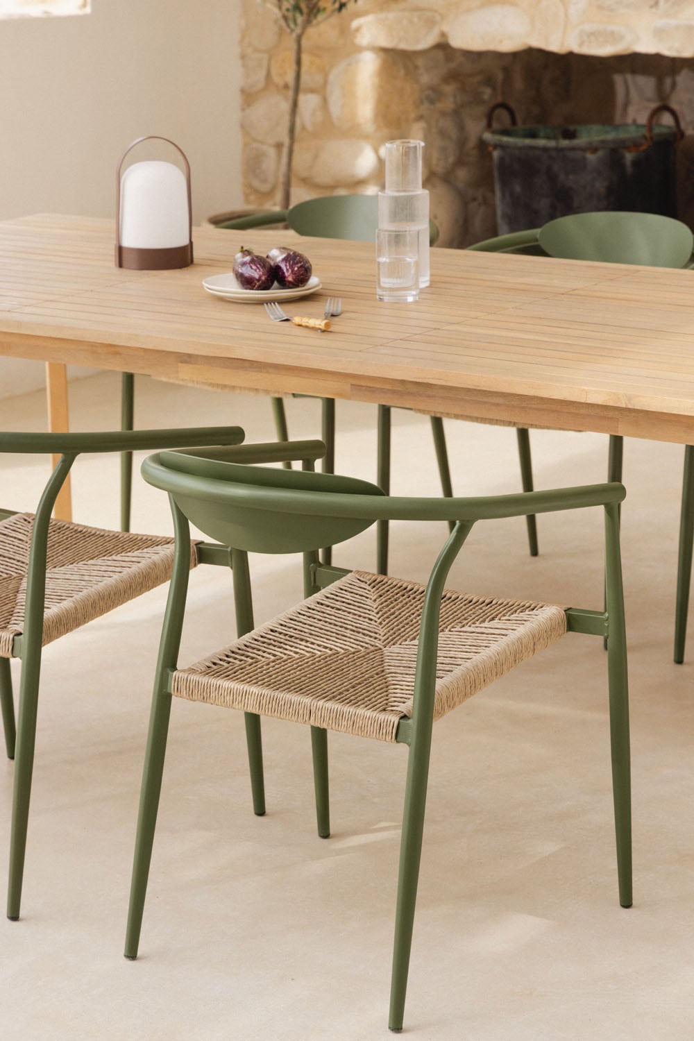 Pakket van 4 stapelbare tuinstoelen met armleuningen in aluminium en synthetisch rotan Marsha, galerij beeld 2