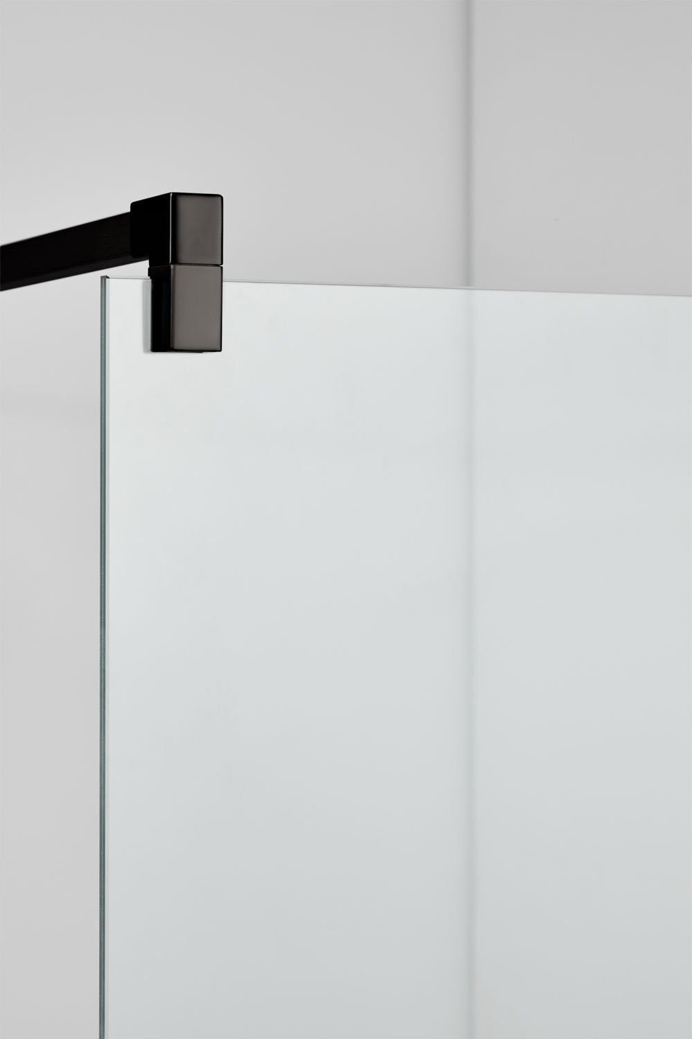 Vaste douchewand met 8 mm gehard glas en Bristol aluminium, galerij beeld 2