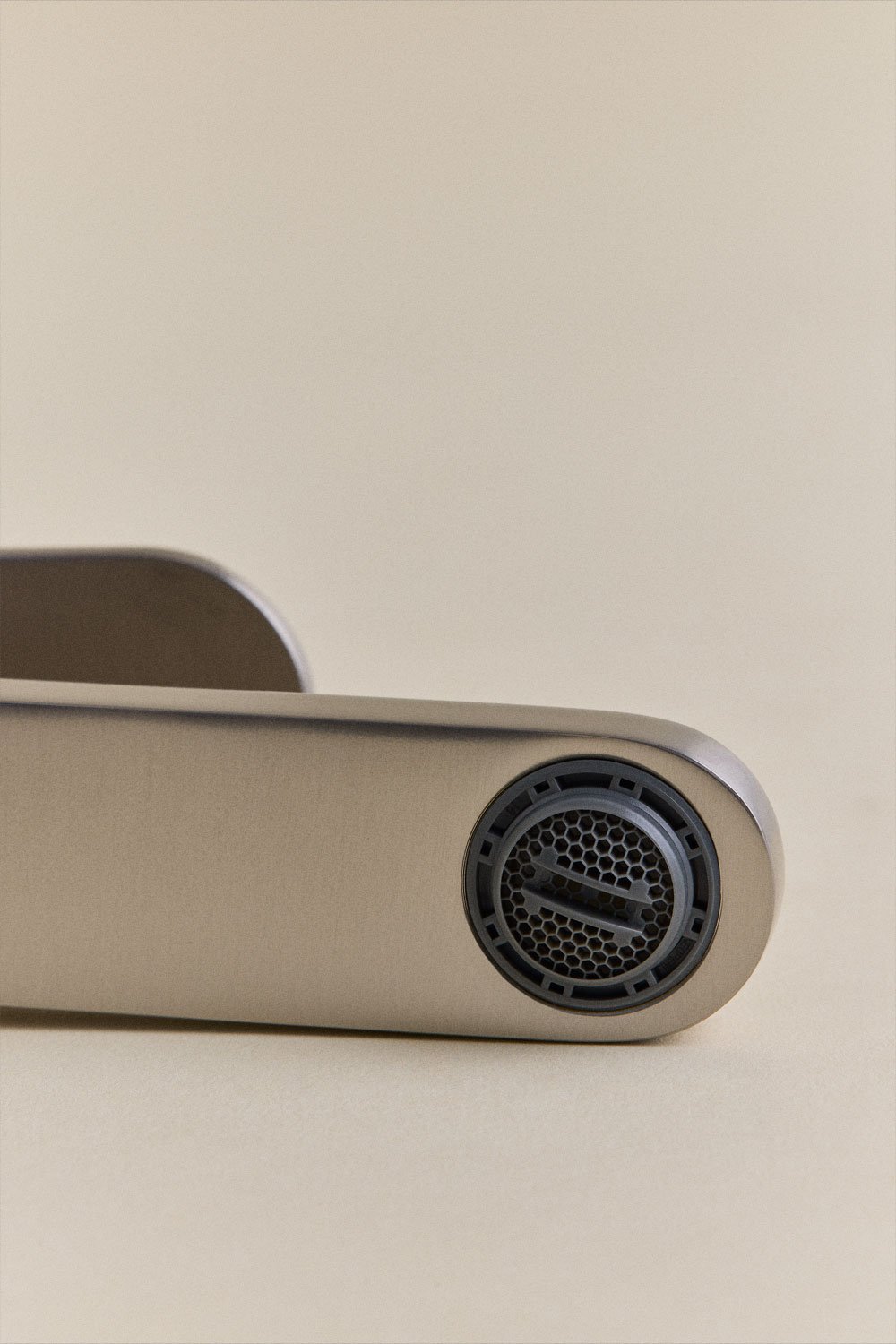 Alameda wastafelkraanset van messing en Orveta Click-Clack wastafelafvoer van roestvrij staal en messing., galerij beeld 4