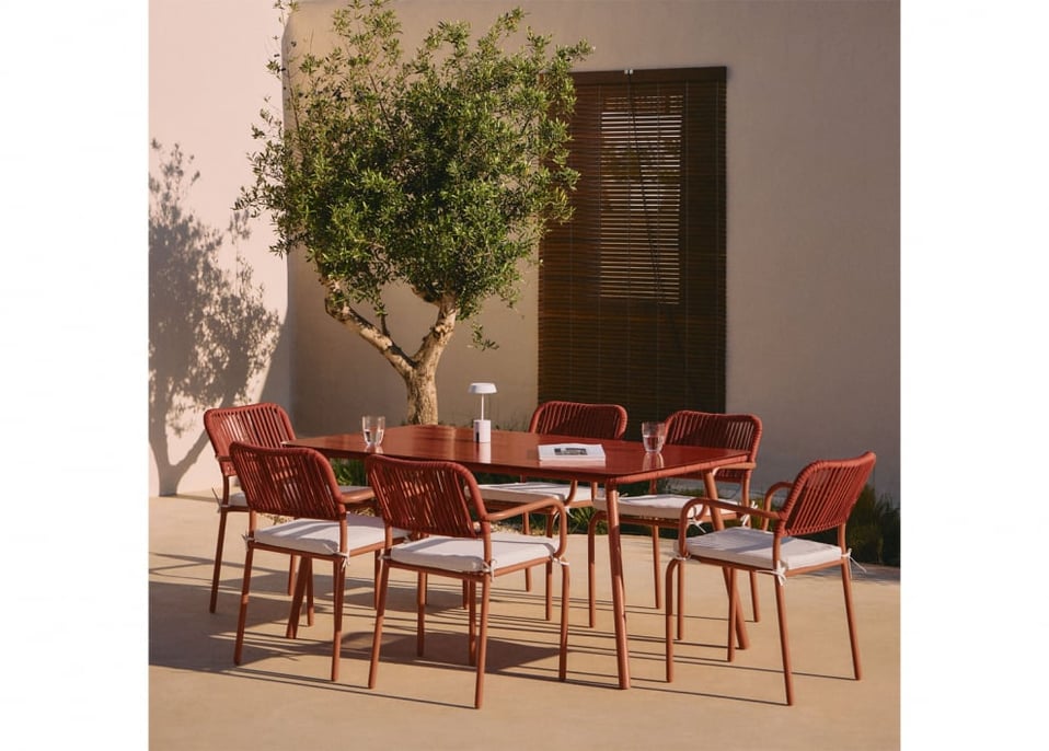 Arhiza rechthoekige tafelset, 160x90 cm, en 6 stapelbare aluminium tuinstoelen.