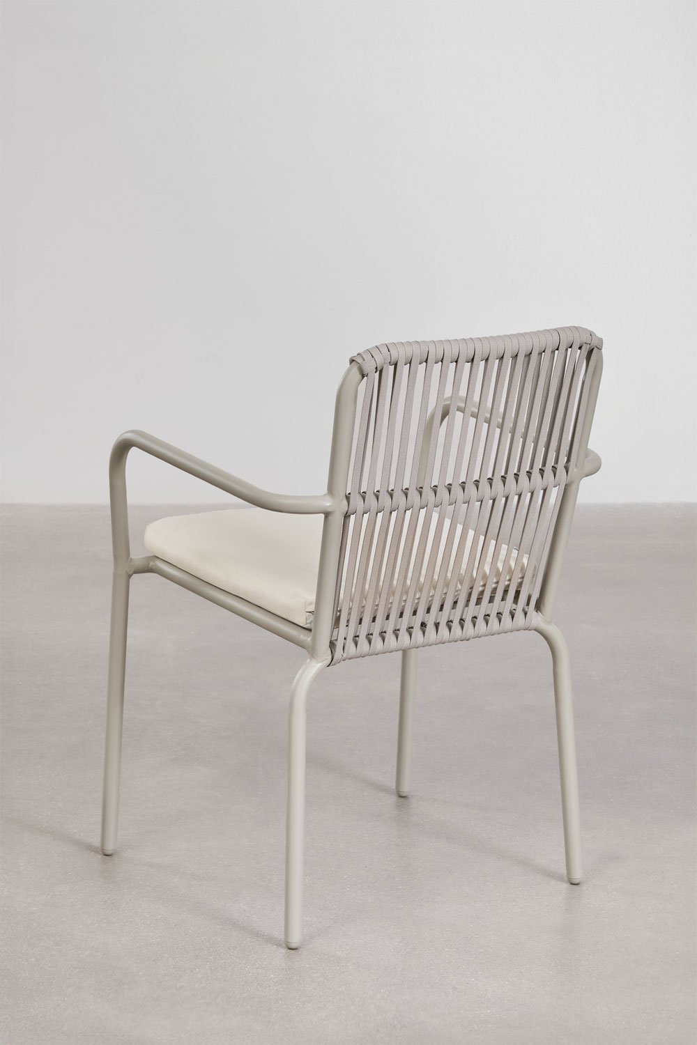 Stapelbare aluminium eetkamerstoel met armleuningen Alberta, galerij beeld 3