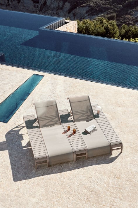 Set van 2 relaxfauteuils en 3 bijzettafels in Marietta-staal