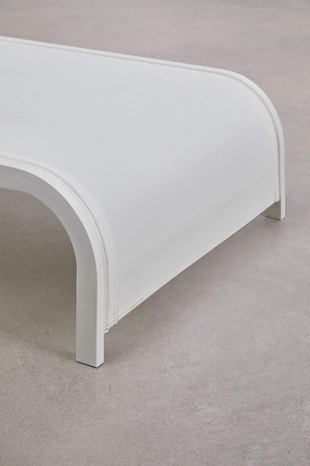 Set van 2 verstelbare ligstoelen en 2 bijzettafels in staal Marietta, galerij beeld 6