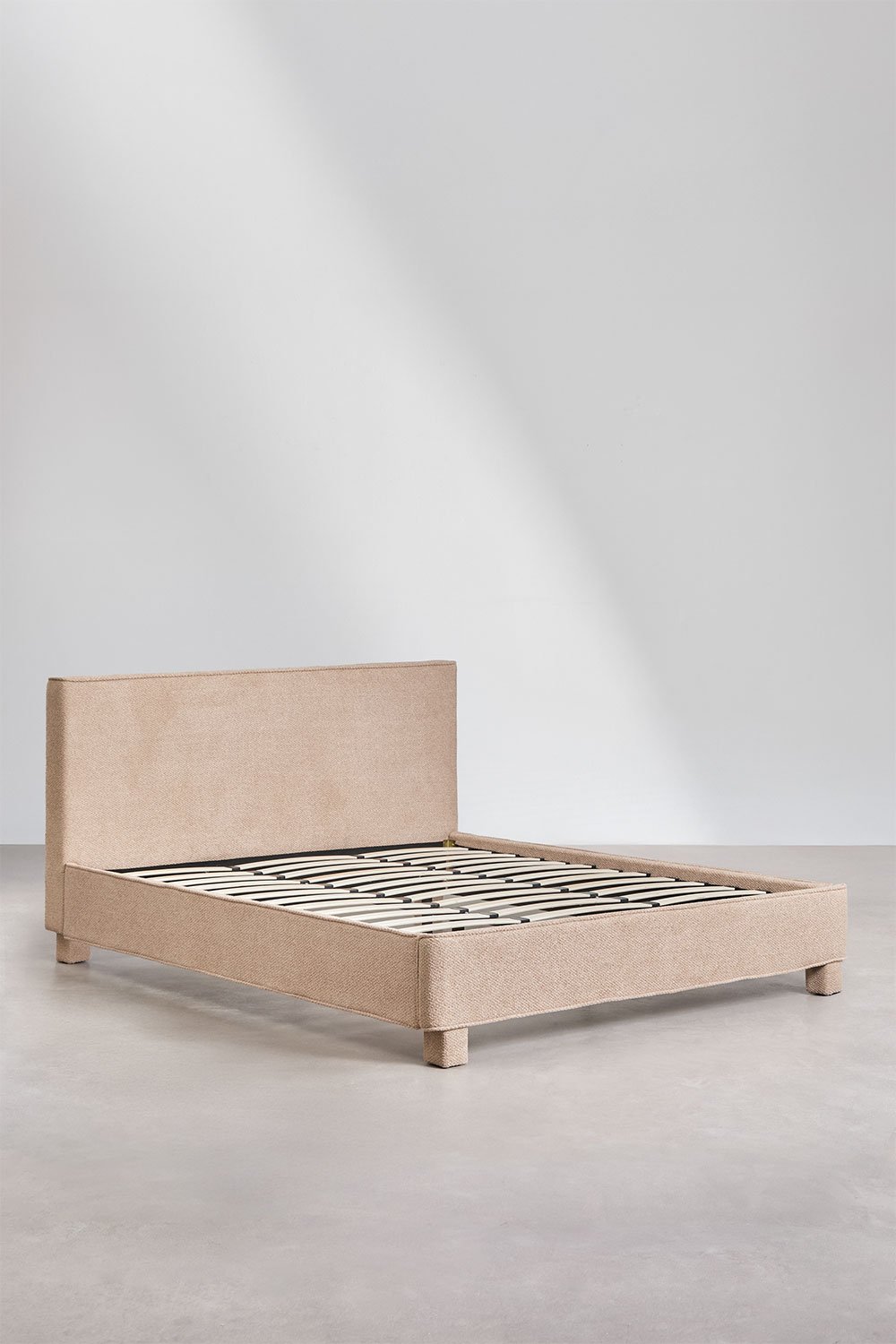 Bed in dikke Jokin chenillestof, galerij beeld 3