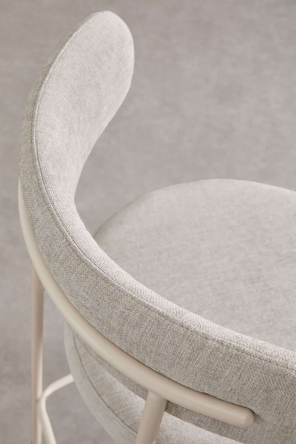 Anisa 65cm hoge kruk met gestoffeerde rugleuning, galerij beeld 4