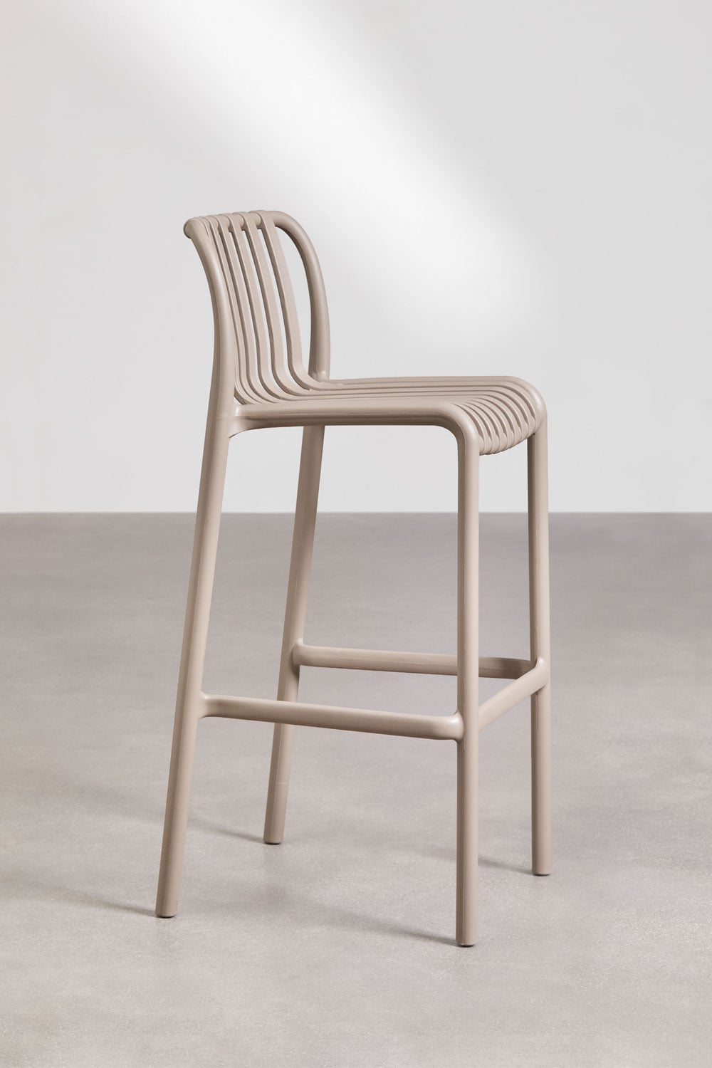 Verpakking van 2 Wendell polypropyleen stapelbare tuinstoelen, galerij beeld 4