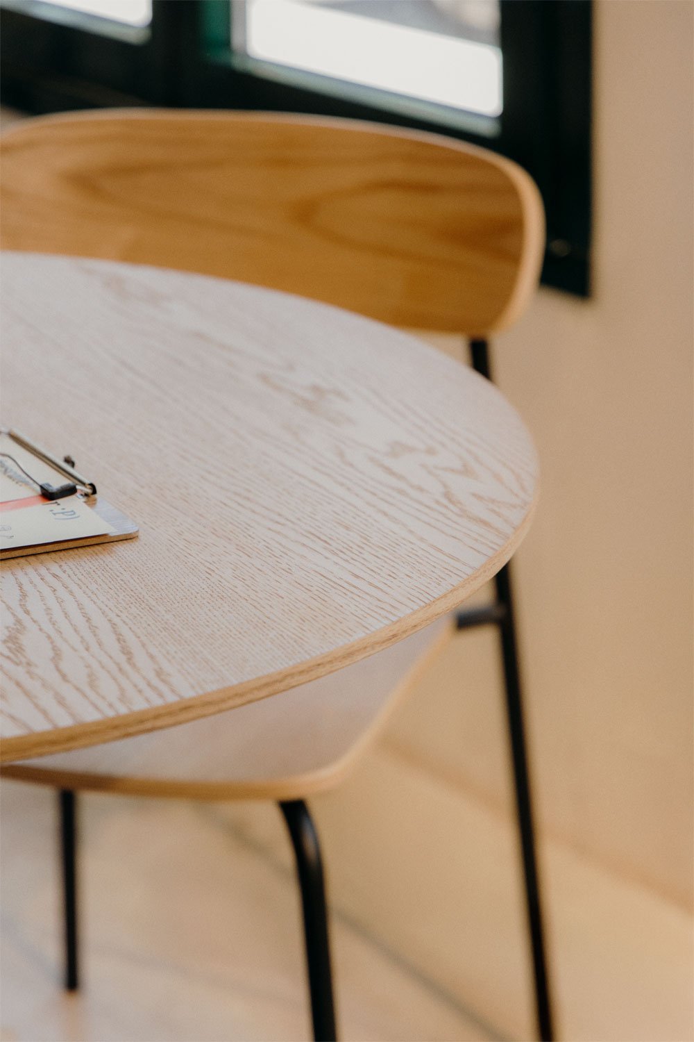 Ronde eettafel in MDF en ijzer Yvetta, galerij beeld 2