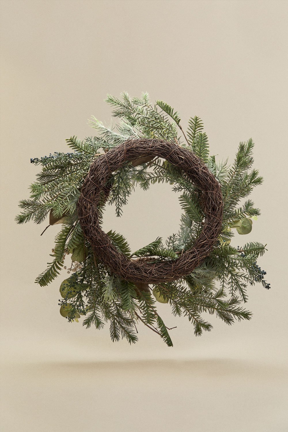 Kerstdecoratieve krans Ø50 cm van rotan met dennenappels Eirwen, galerij beeld 5