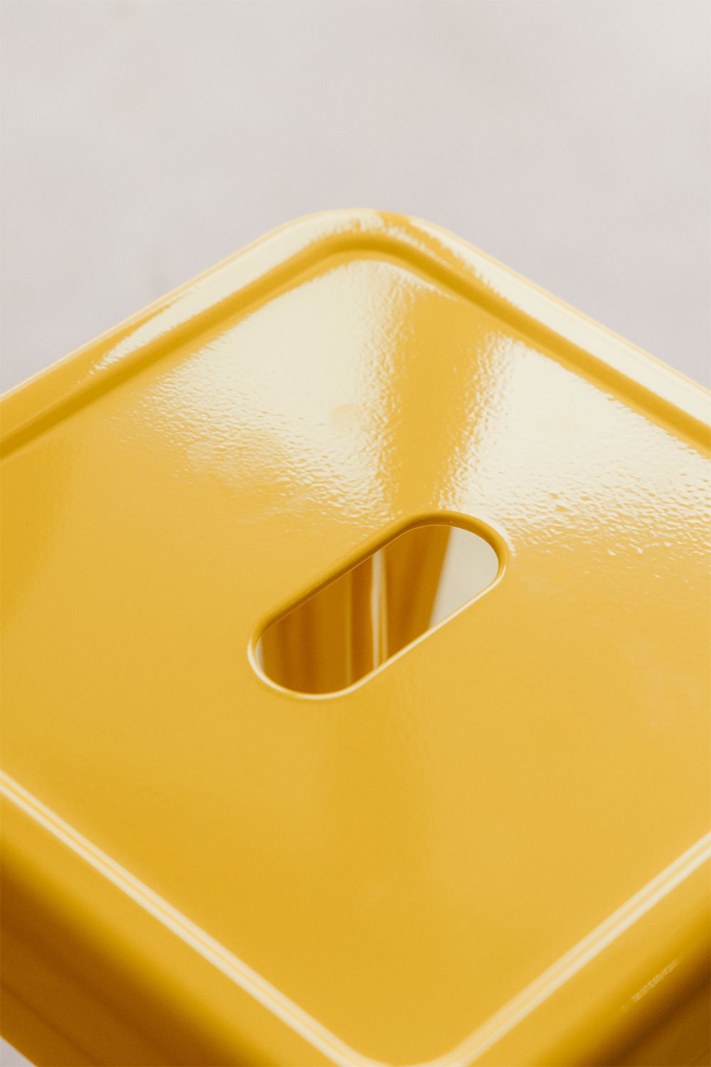 Set van 2 stapelbare lage krukken van 45 cm in staal Lix, galerij beeld 2