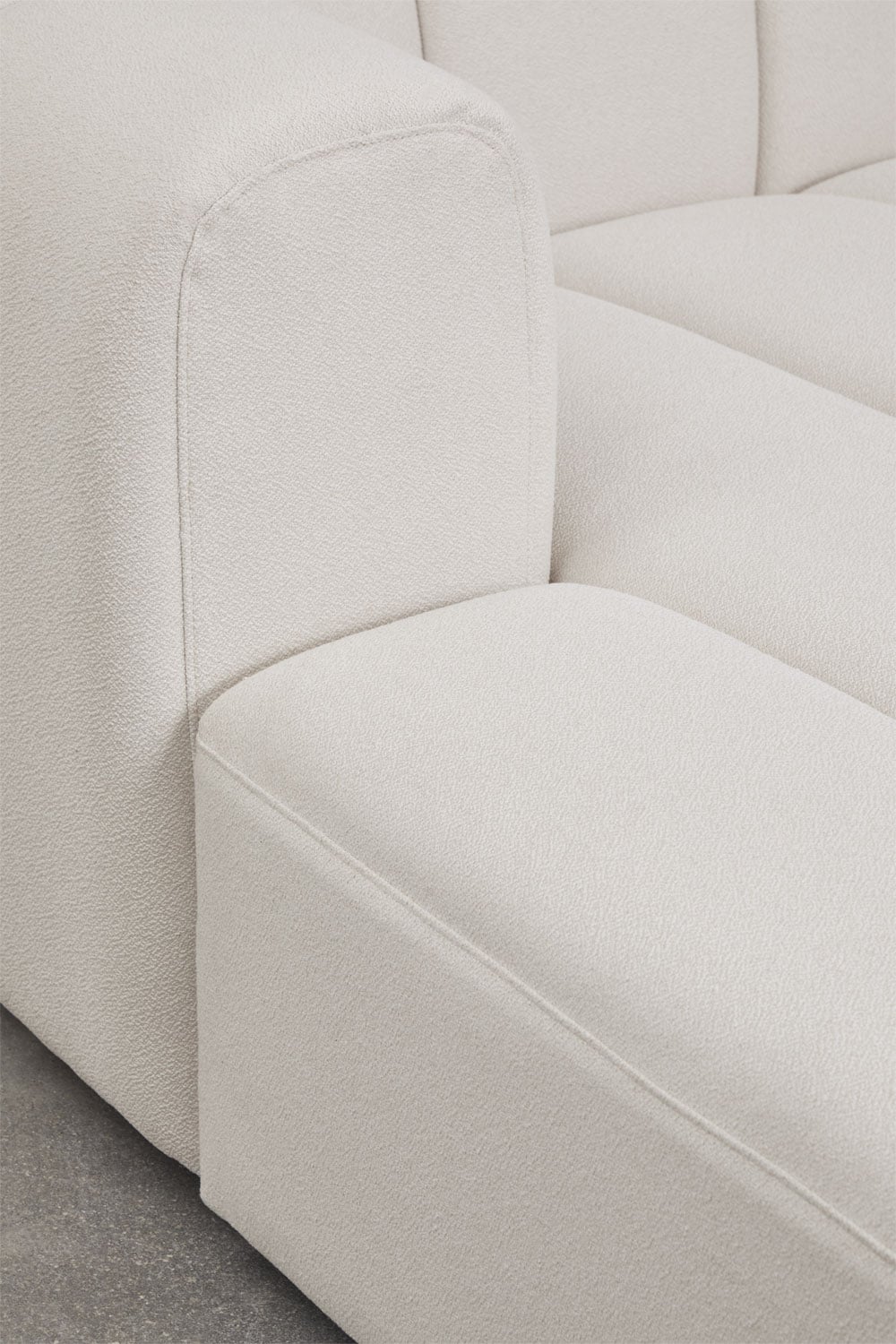 Fluwelen chaise longue Fluente in beige met metalen poten