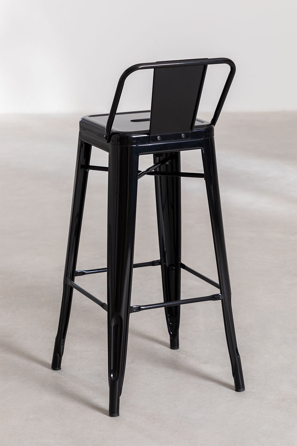 Verpakking van 4 hoge krukken ↑75 cm met Lix stalen rugleuning, galerij beeld 5