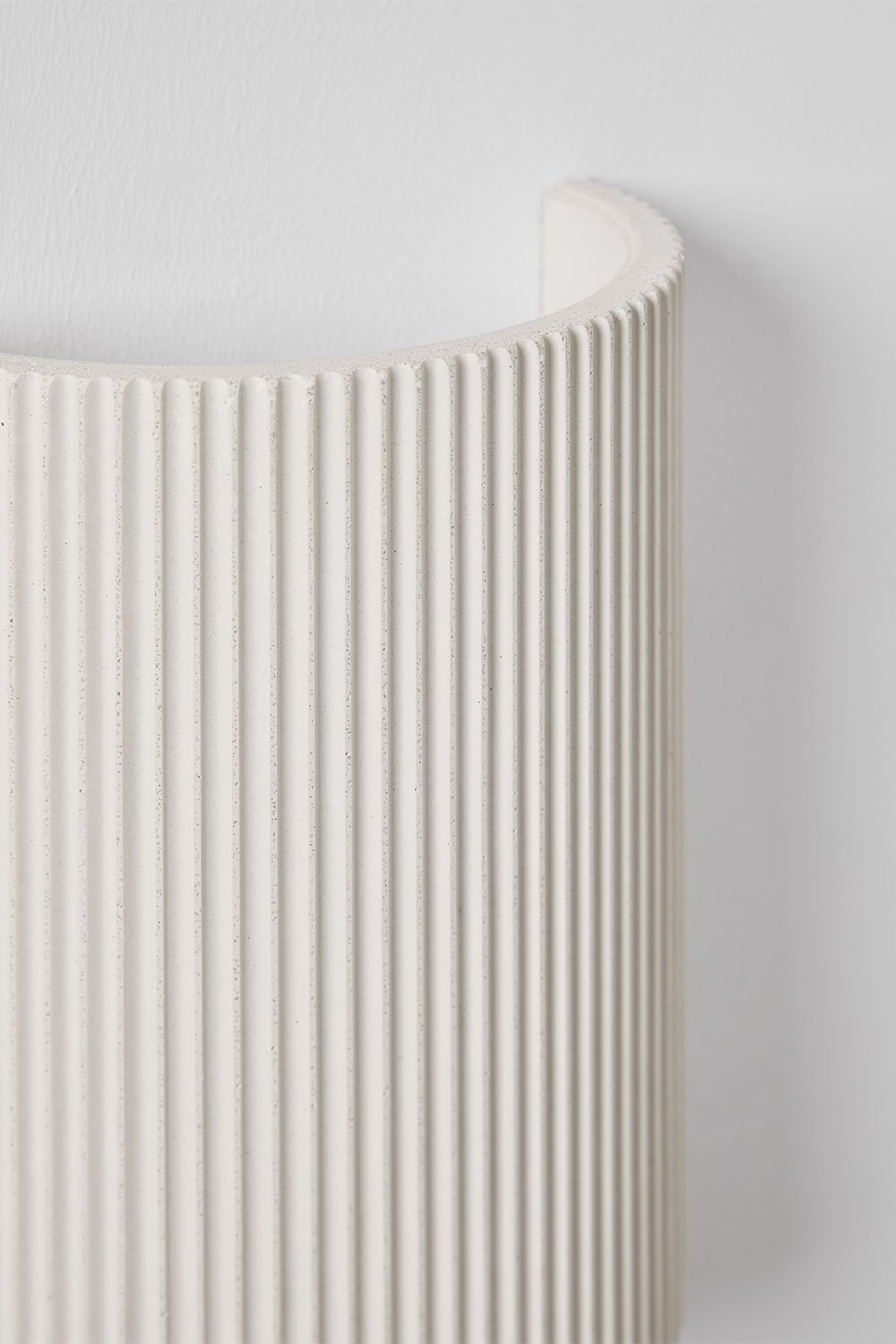 Yuca betonnen wandlamp, galerij beeld 5