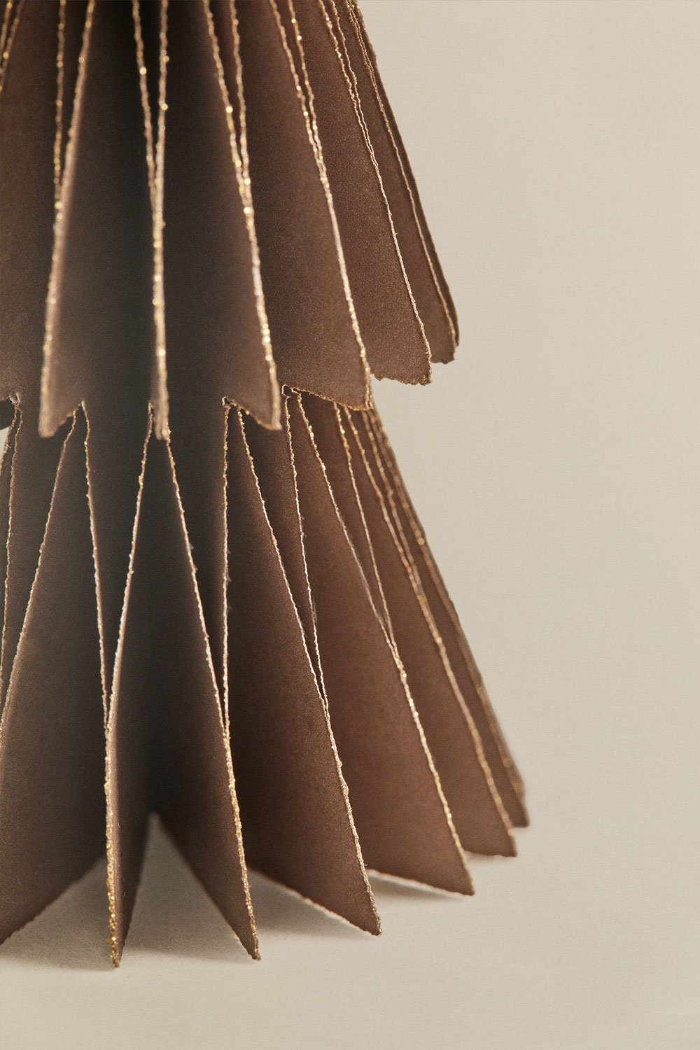 Set van 2 kerstbomen 15 cm van karamelbruin papier met glitter Jesper, galerij beeld 4