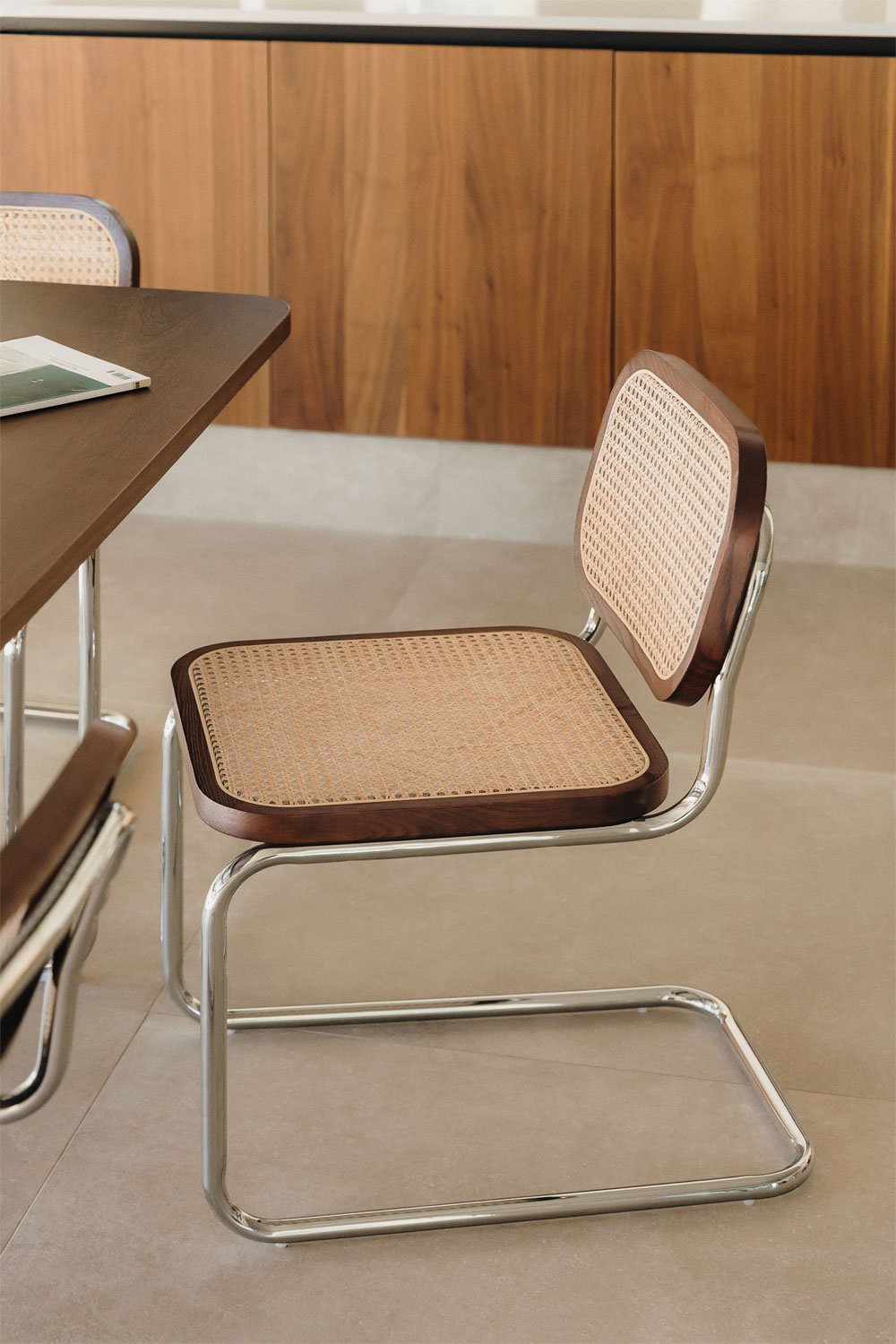 Set van 4 eetkamerstoelen in rotan Tento, galerij beeld 1