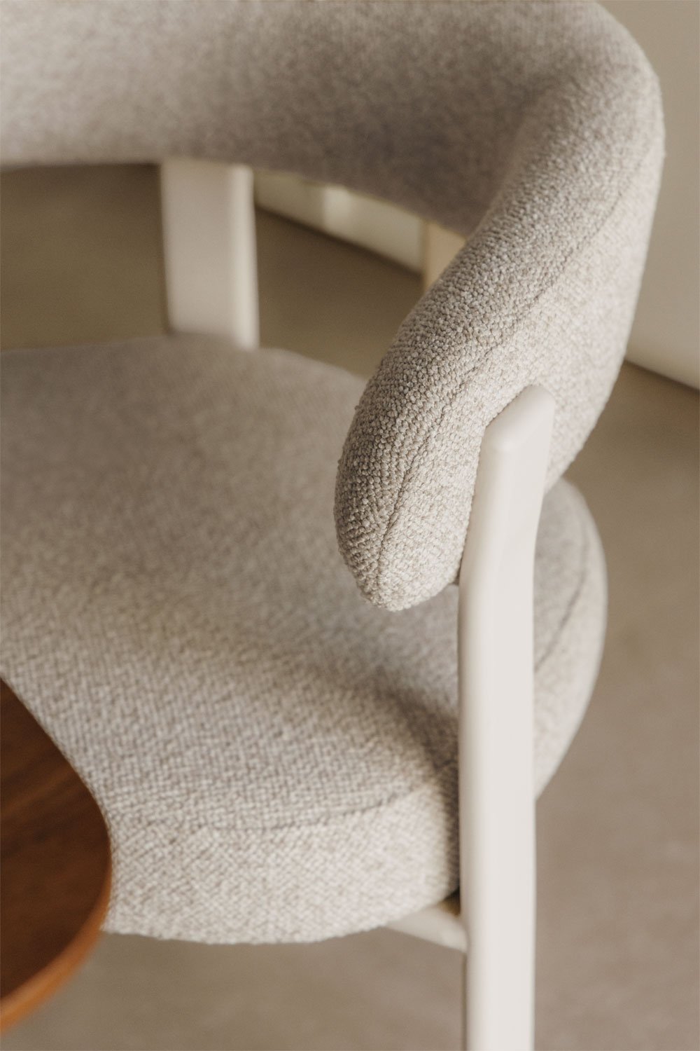 Set van 4 gestoffeerde eetkamerstoelen met armleuningen en ijzeren frame Jolie, galerij beeld 2