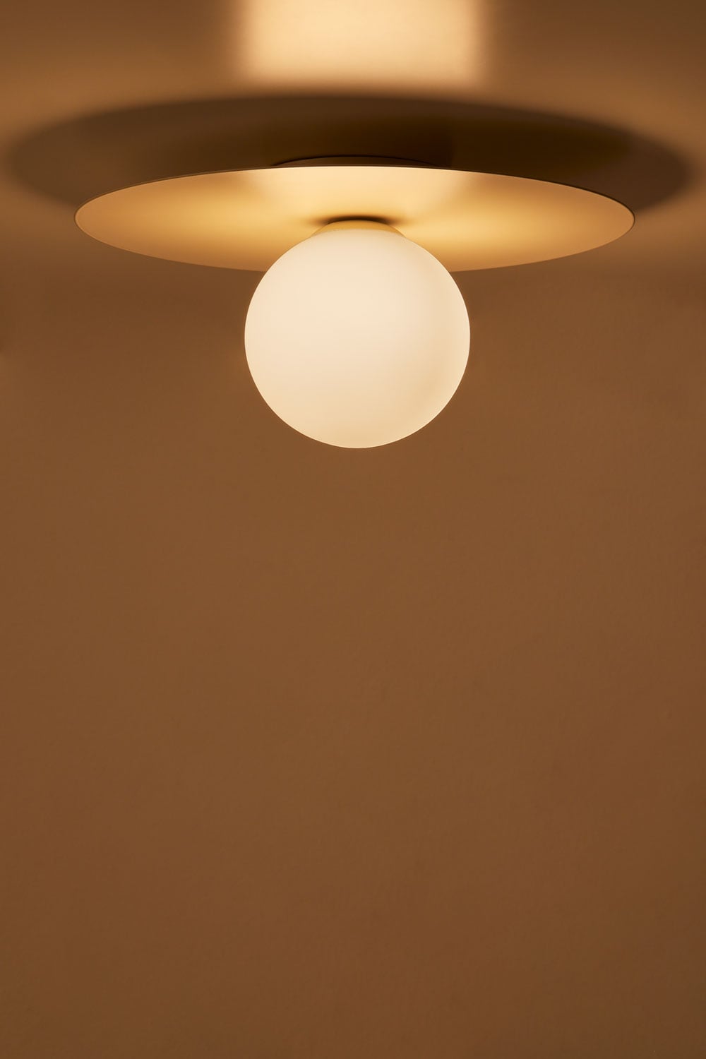 Anine plafondlamp van ijzer en glas, galerij beeld 2