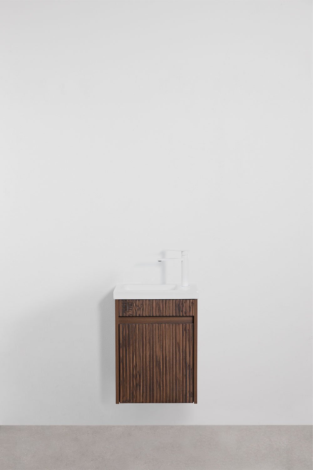 Narek zwevend houten badkamermeubelset met geïntegreerde wastafel, galerij beeld 1