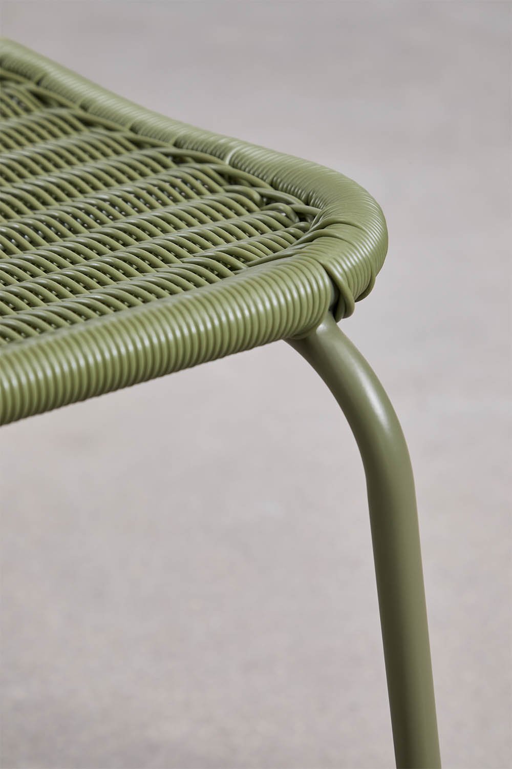 Set van 4 stapelbare tuinstoelen van synthetisch riet Reiven, galerij beeld 7