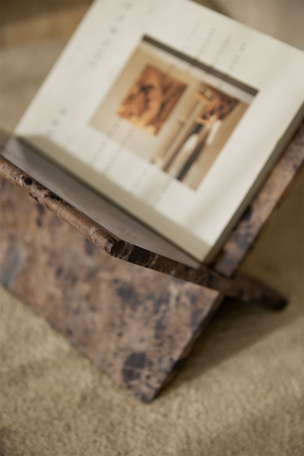 Kristoff marmeren tijdschriftenhouder, galerij beeld 2