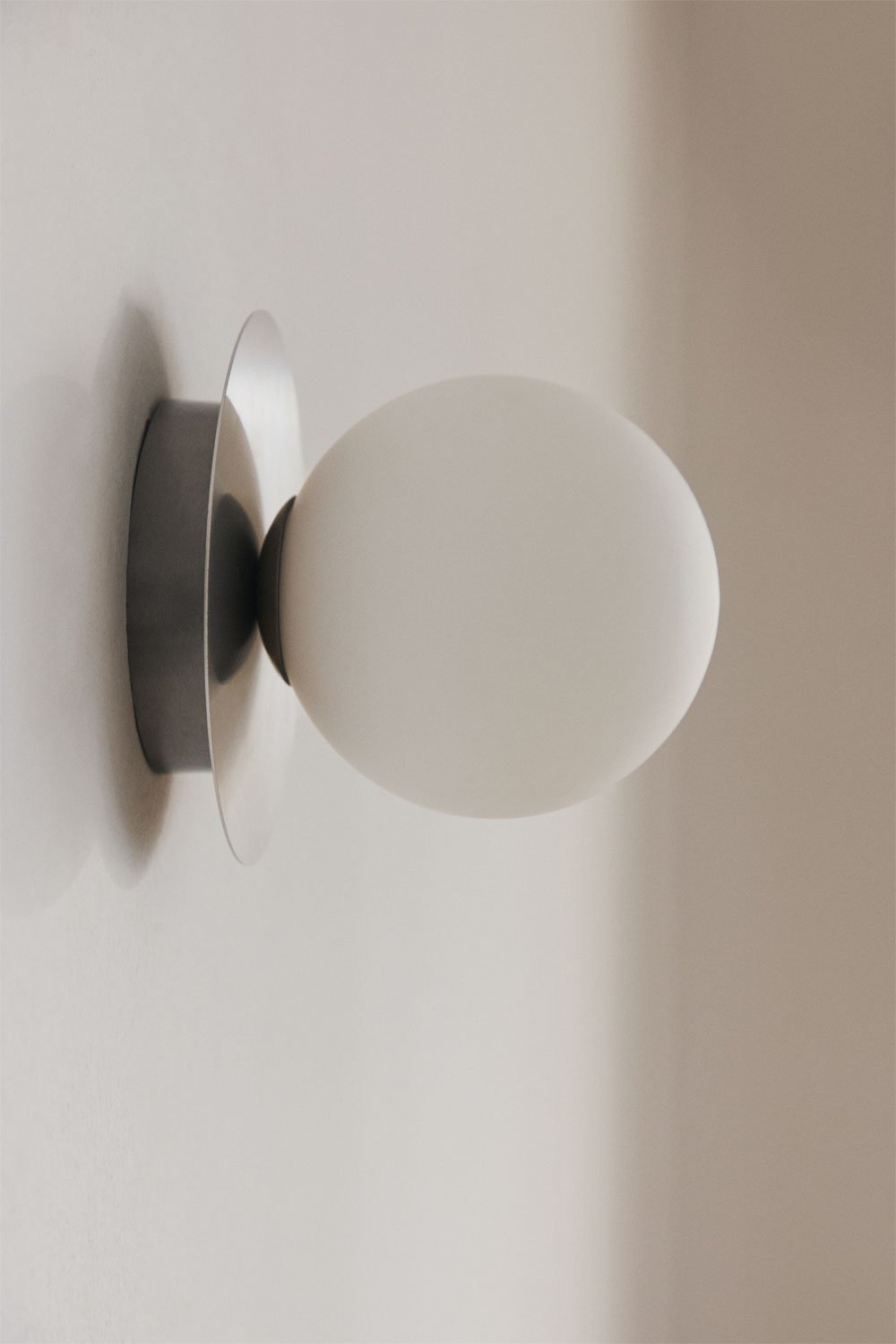 Anine wandlamp van ijzer en glas, galerij beeld 2