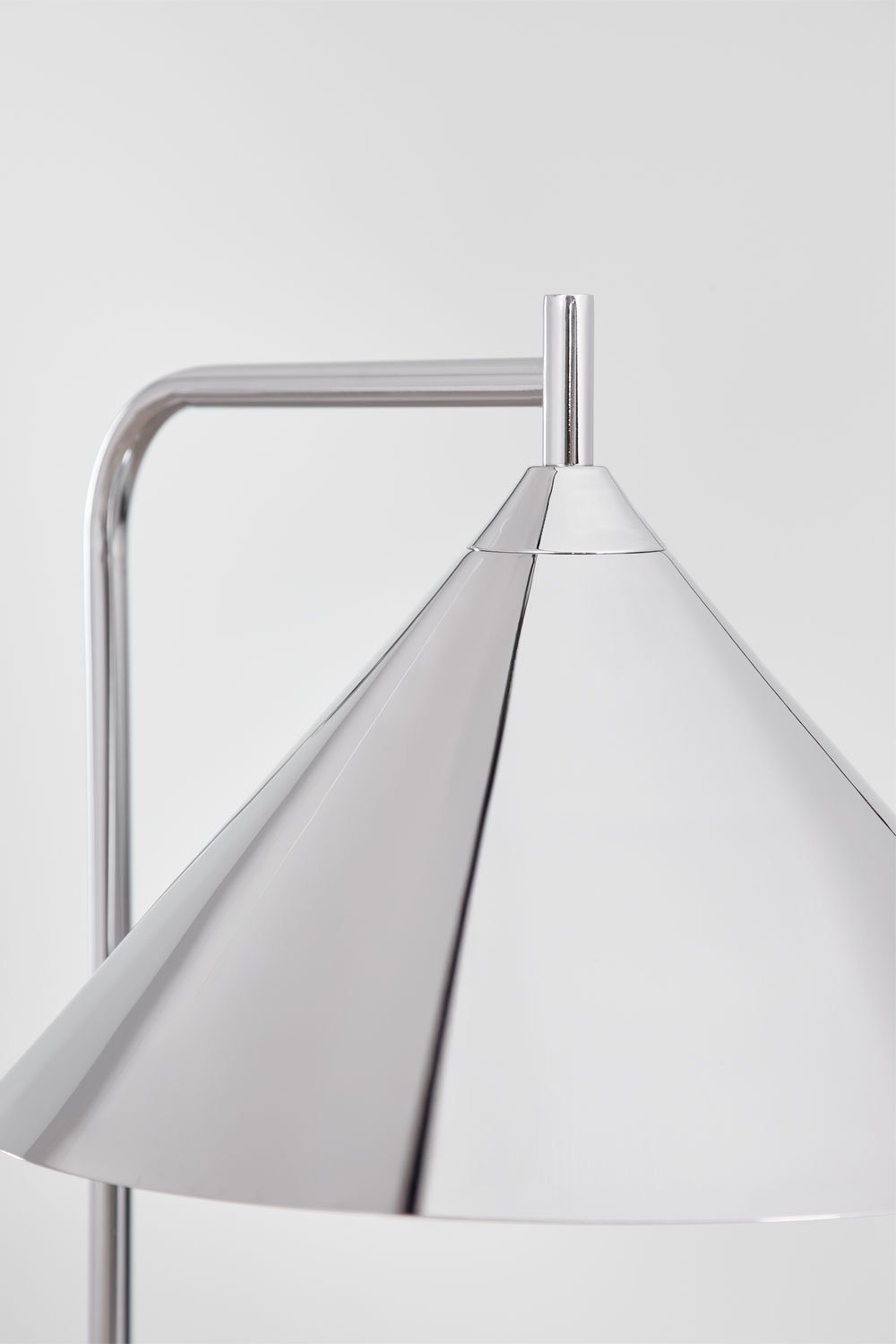 Staande lamp van ijzer Cambrea, galerij beeld 5